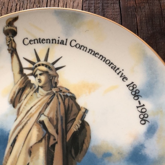 CENTENNIAL COMMEMORATIVE PLATE 1886-1986 - Picture 2 of 5